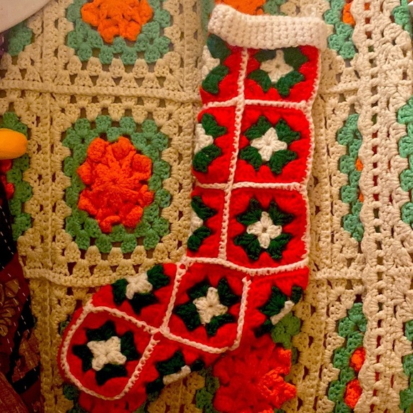 Two for one! Beautifully knit bundle! A lovely Christmas Stocking and a Runner! - Picture 4 of 9